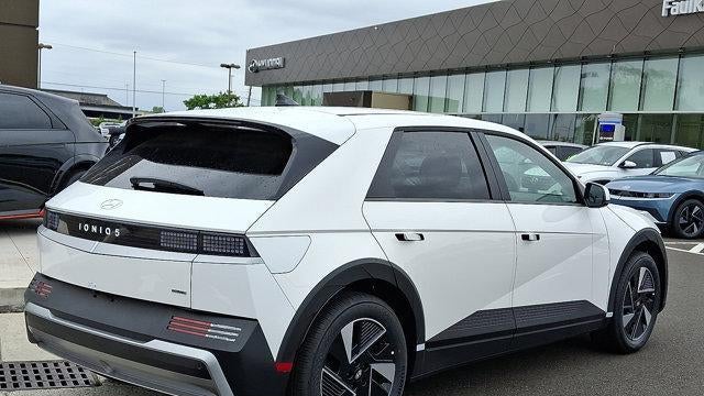2025 Hyundai IONIQ 5 SE