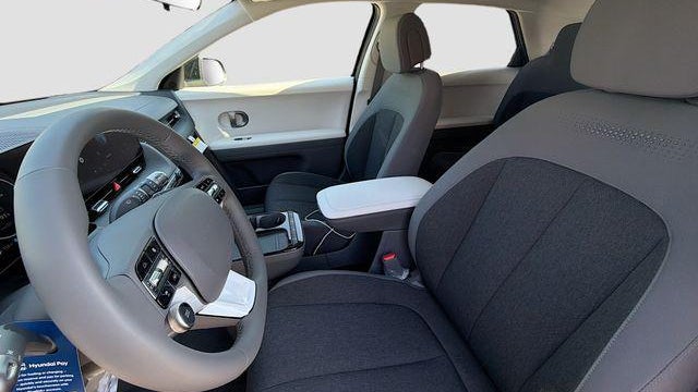 2026 Hyundai IONIQ 5 SE
