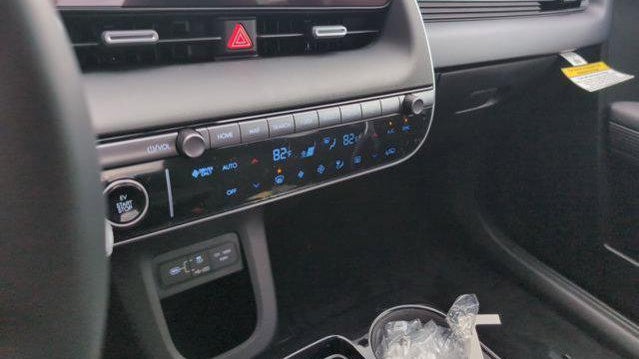 2026 Hyundai IONIQ 5 SE