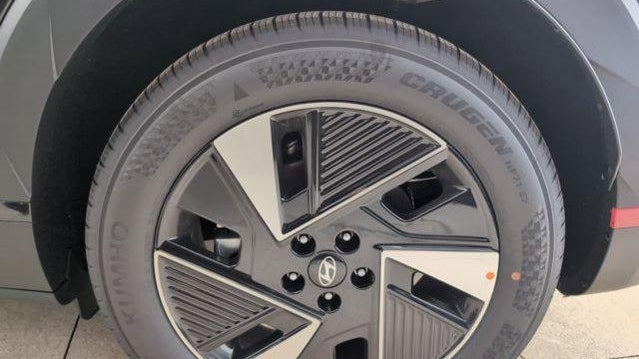 2026 Hyundai IONIQ 5 SE
