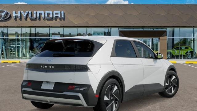 2026 Hyundai IONIQ 5 SE