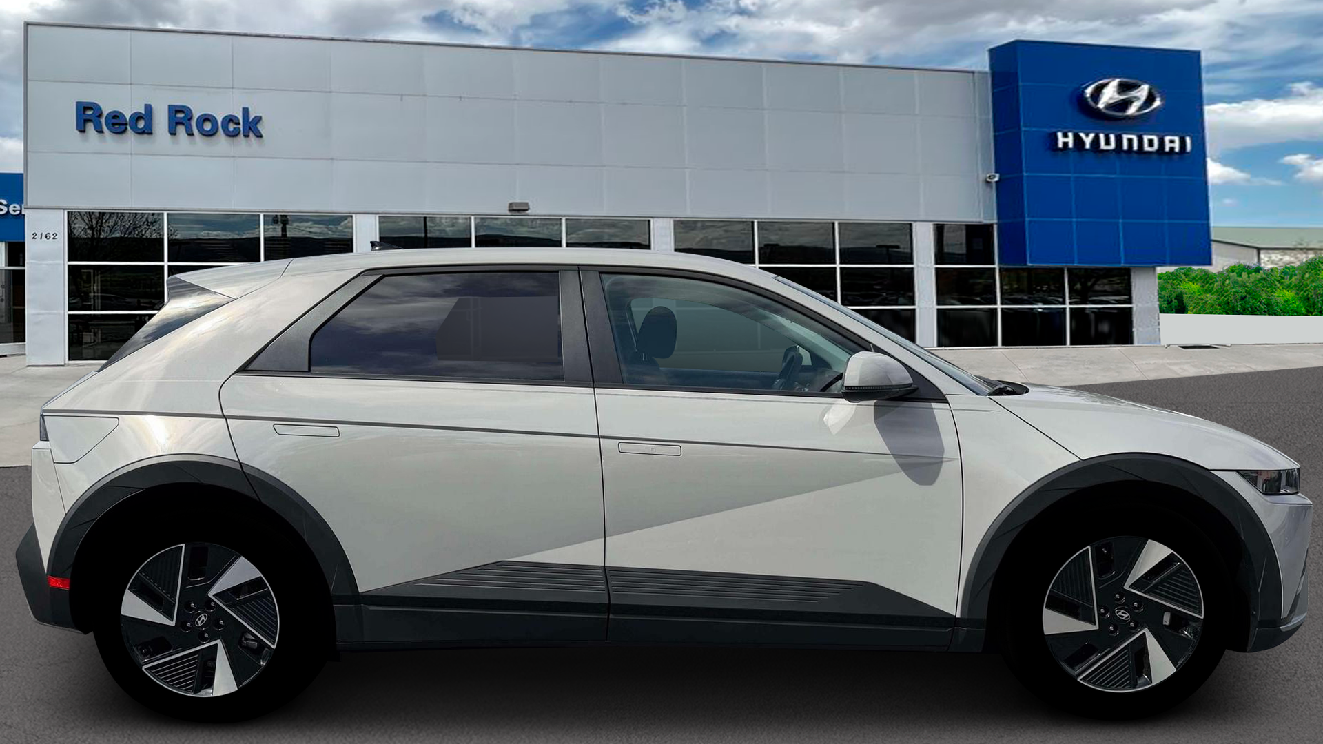 2026 Hyundai IONIQ 5 SE