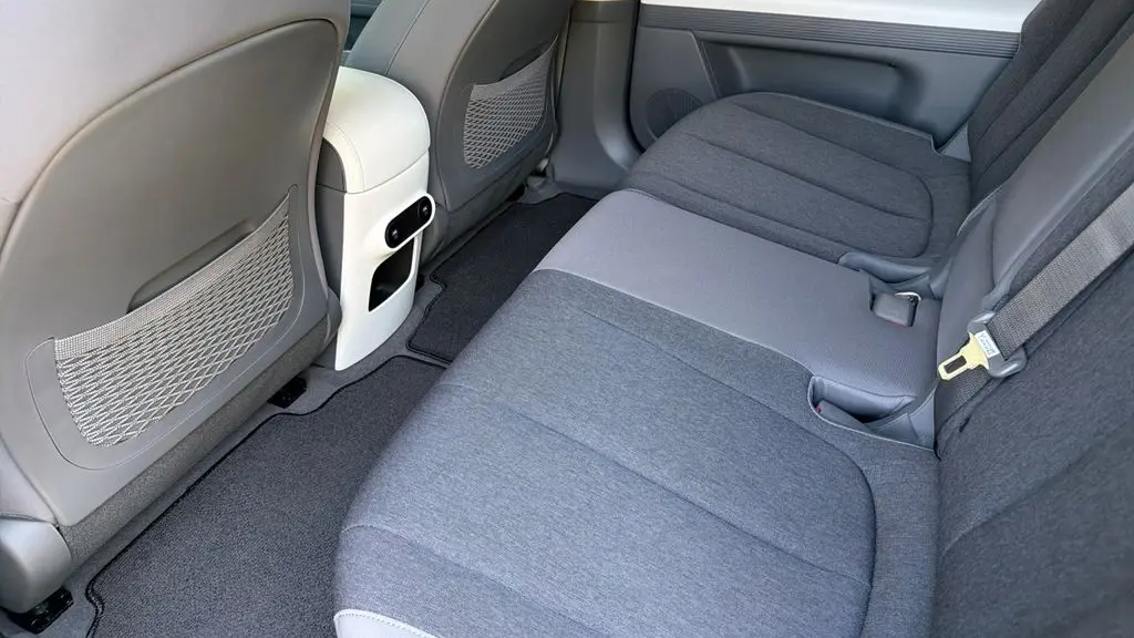 2026 Hyundai IONIQ 5 SE