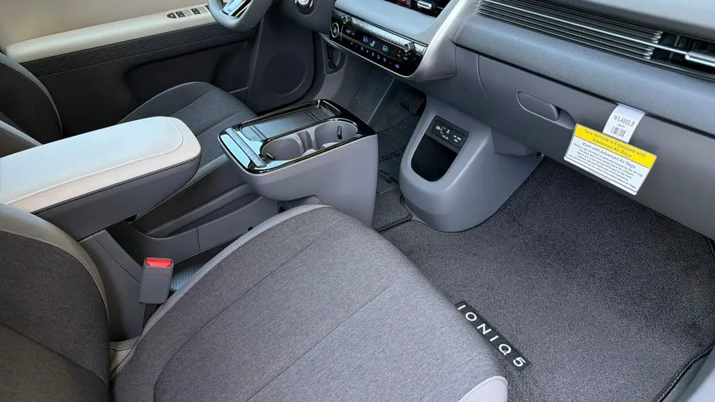 2026 Hyundai IONIQ 5 SE