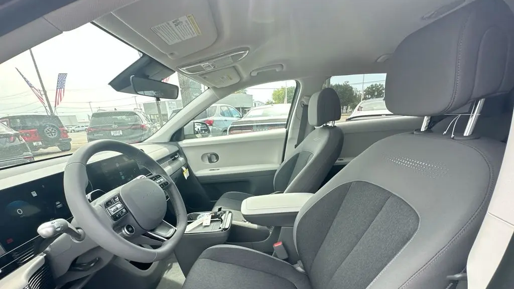 2025 Hyundai IONIQ 5 SE