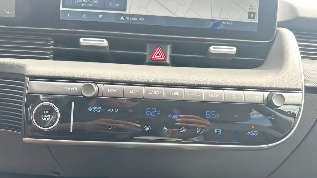 2025 Hyundai IONIQ 5 SE