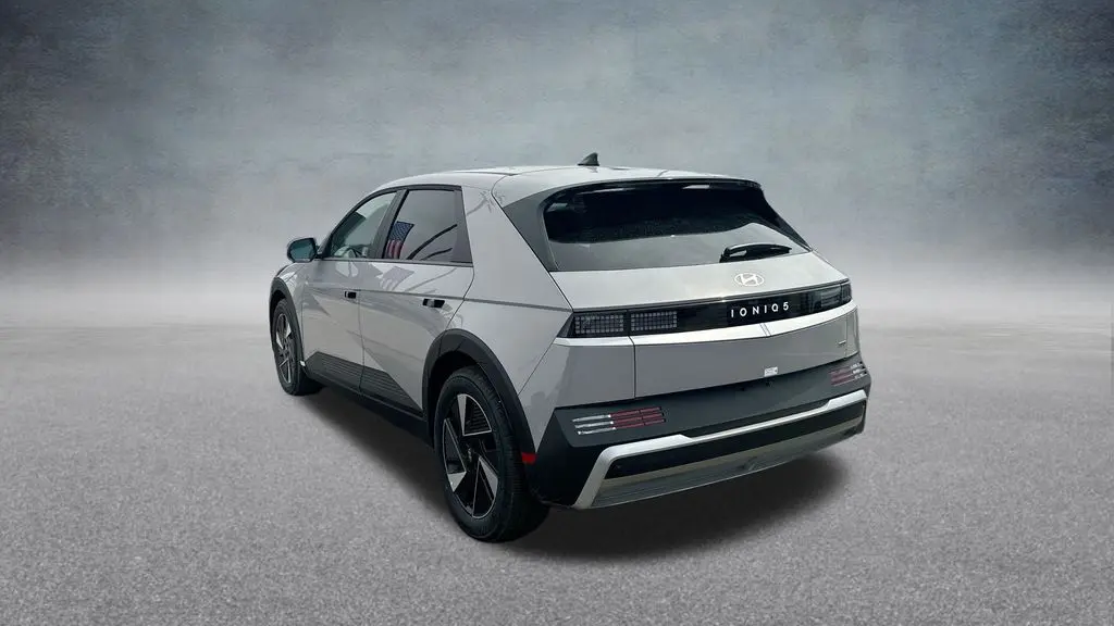 2025 Hyundai IONIQ 5 SE