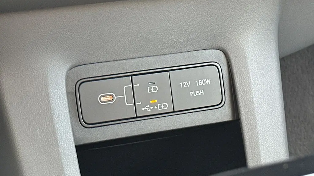 2025 Hyundai IONIQ 5 SE