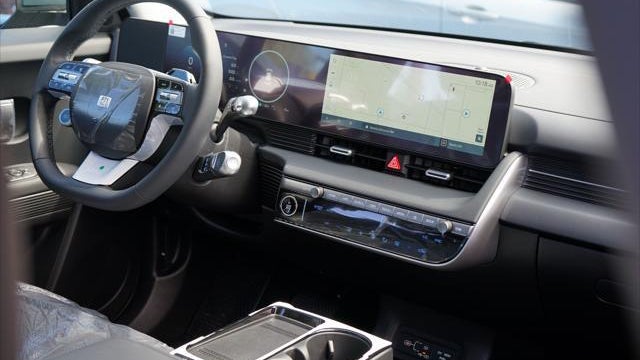 2026 Hyundai IONIQ 5 SE