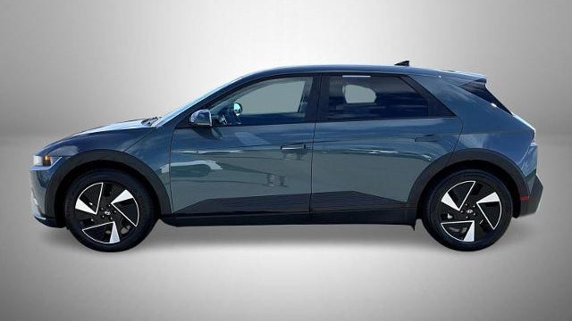 2025 Hyundai IONIQ 5 SE