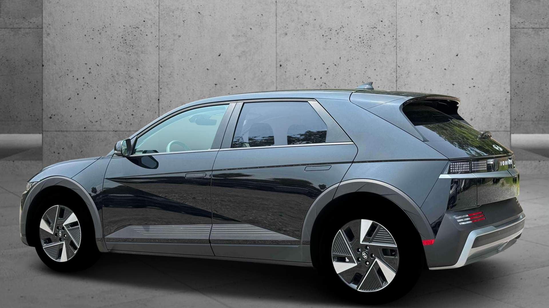 2026 Hyundai IONIQ 5 SE