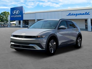 2025 Hyundai IONIQ 5 with Cyber Gray Exterior