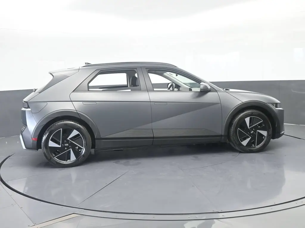 2025 Hyundai Ioniq - $27,300