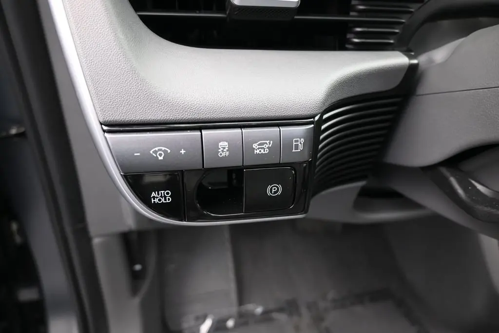 2025 Hyundai Ioniq - $27,300