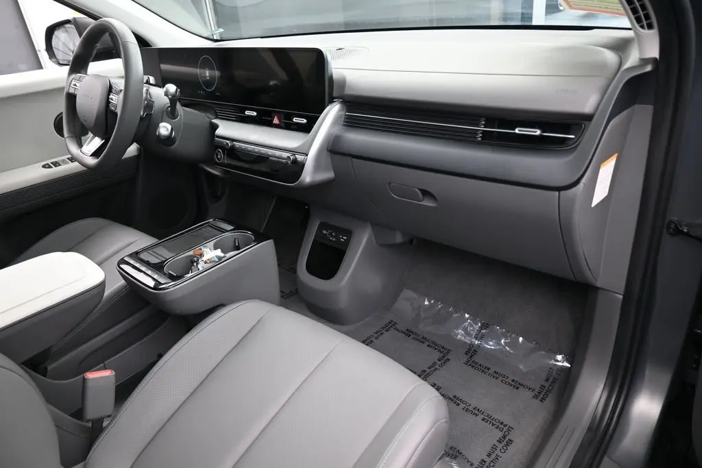 2025 Hyundai Ioniq - $27,300