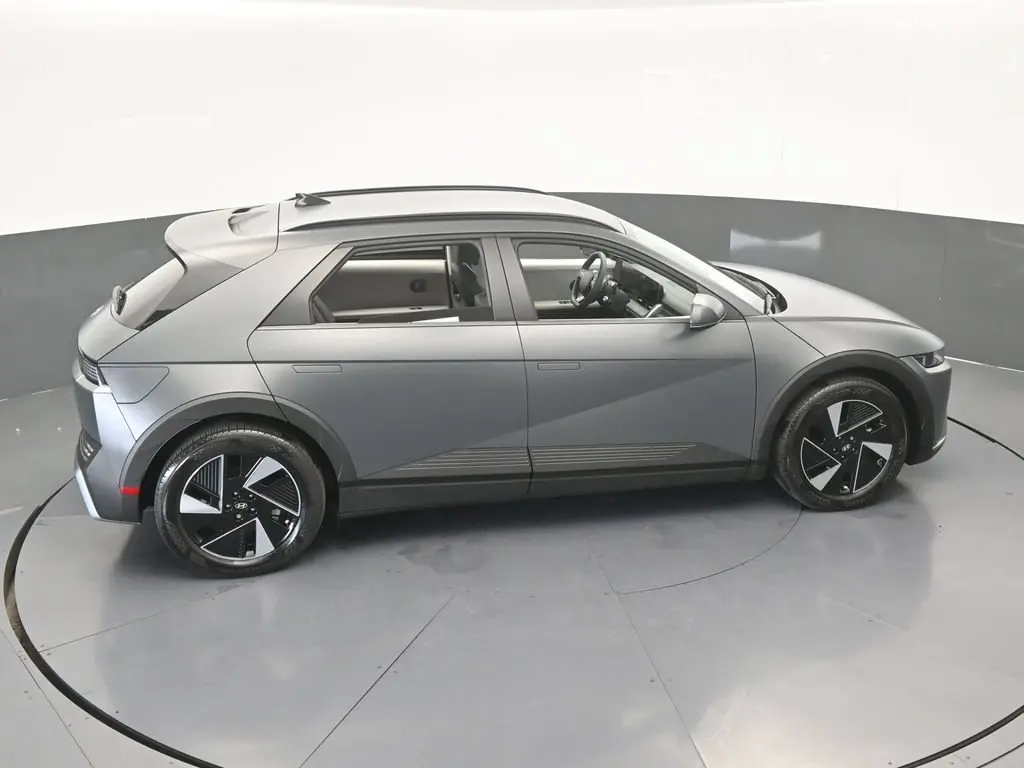 2025 Hyundai Ioniq - $27,300