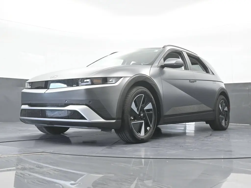 2025 Hyundai Ioniq - $27,300