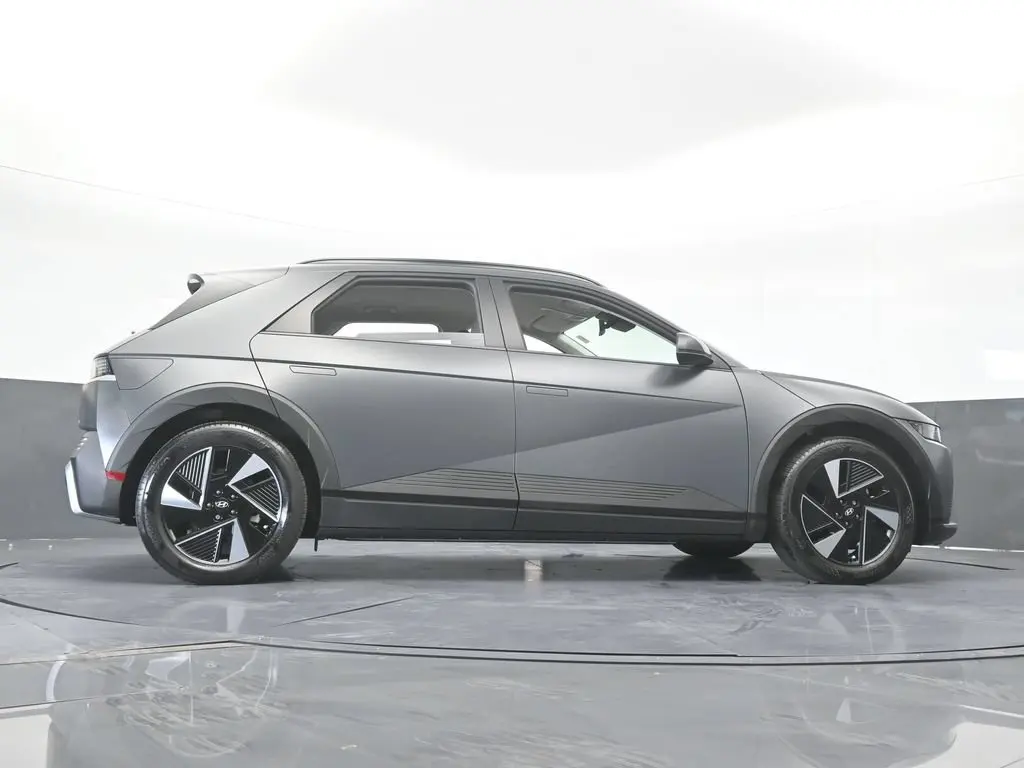 2025 Hyundai Ioniq - $27,300