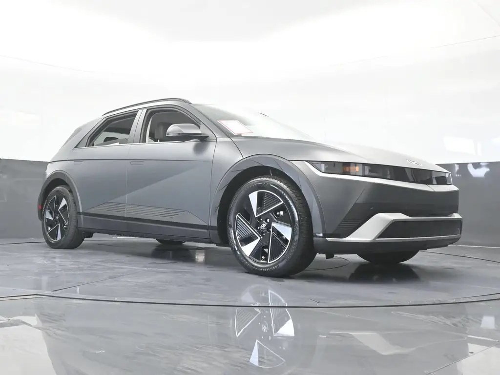 2025 Hyundai Ioniq - $27,300