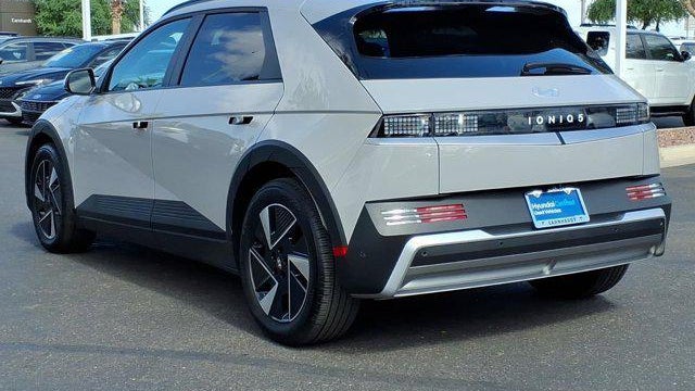 2025 Hyundai IONIQ 5 SEL
