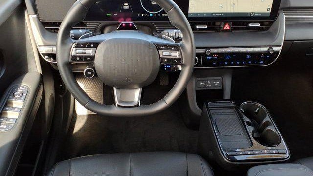 2025 Hyundai IONIQ 5 SEL