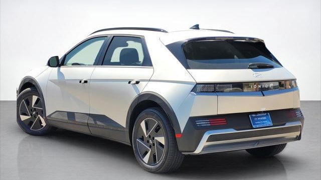 2025 Hyundai IONIQ 5 SEL