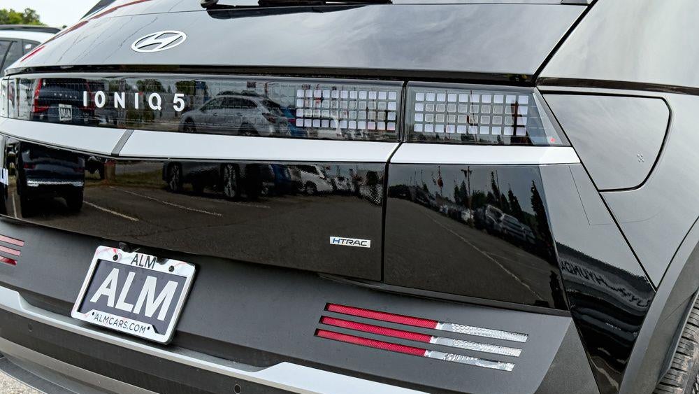 2025 Hyundai IONIQ 5 SEL