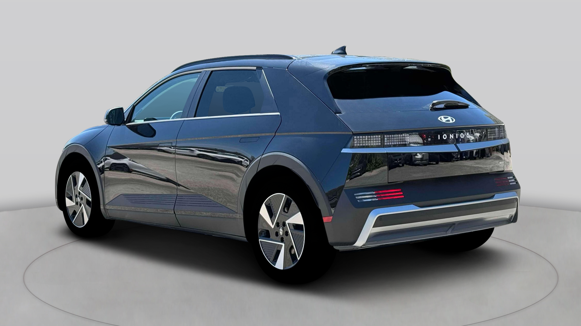 2025 Hyundai IONIQ 5 SEL