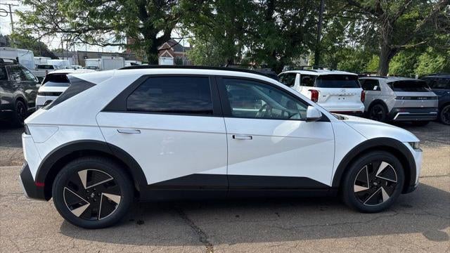 2025 Hyundai IONIQ 5 SEL