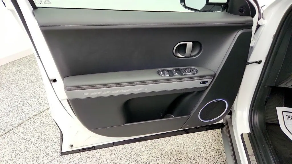 2025 Hyundai IONIQ 5 Limited