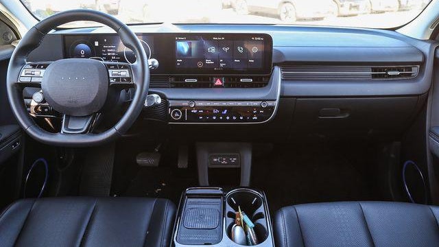 2025 Hyundai IONIQ 5 Limited