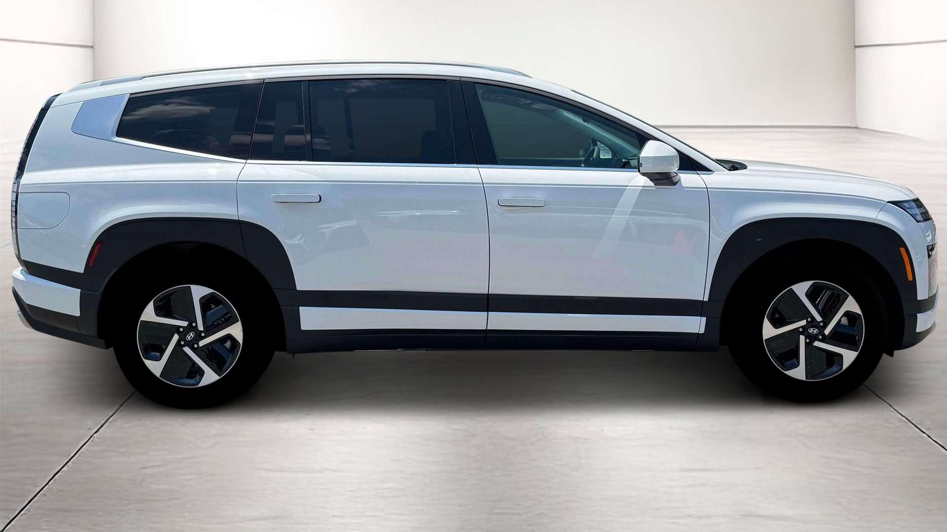 2026 Hyundai IONIQ 9 S