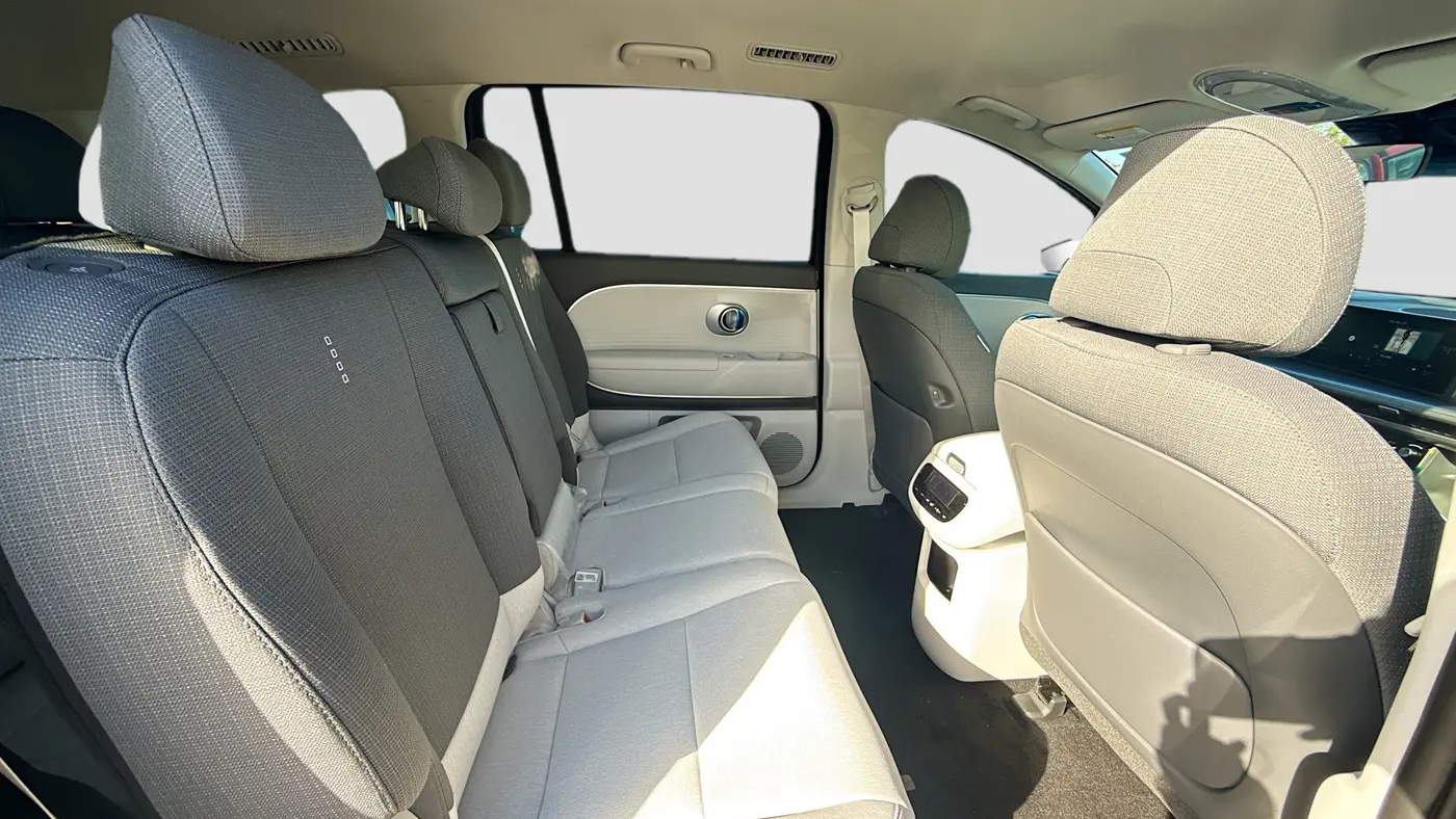 2026 Hyundai IONIQ 9 S