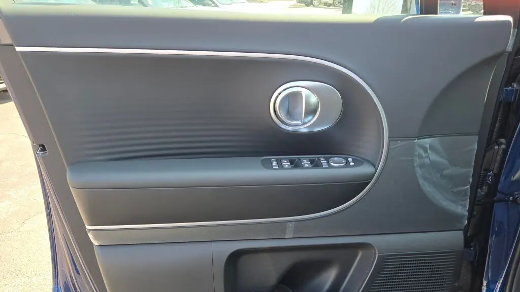 2026 Hyundai IONIQ 9 S