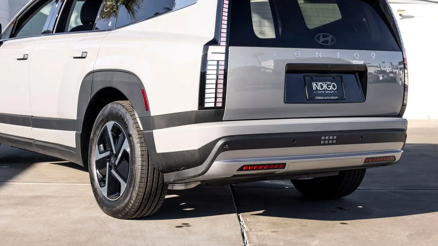 2026 Hyundai IONIQ 9 S