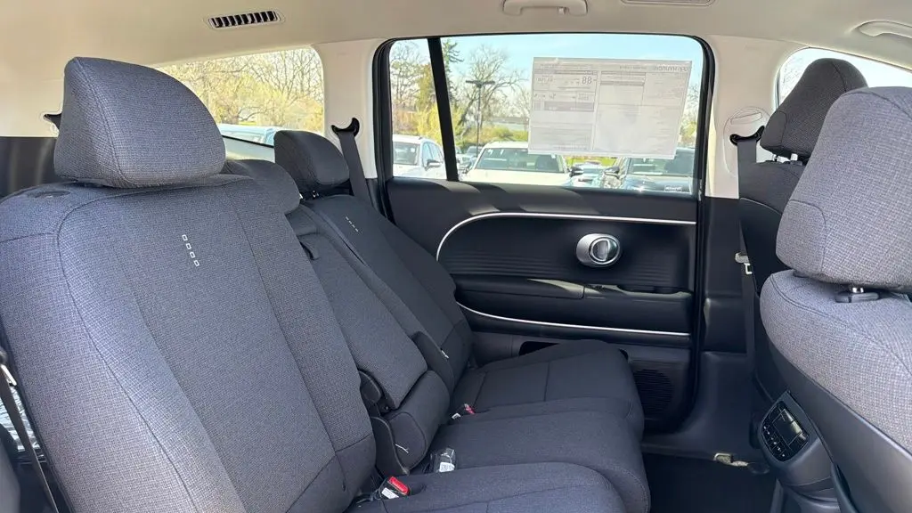 2026 Hyundai IONIQ 9 SE