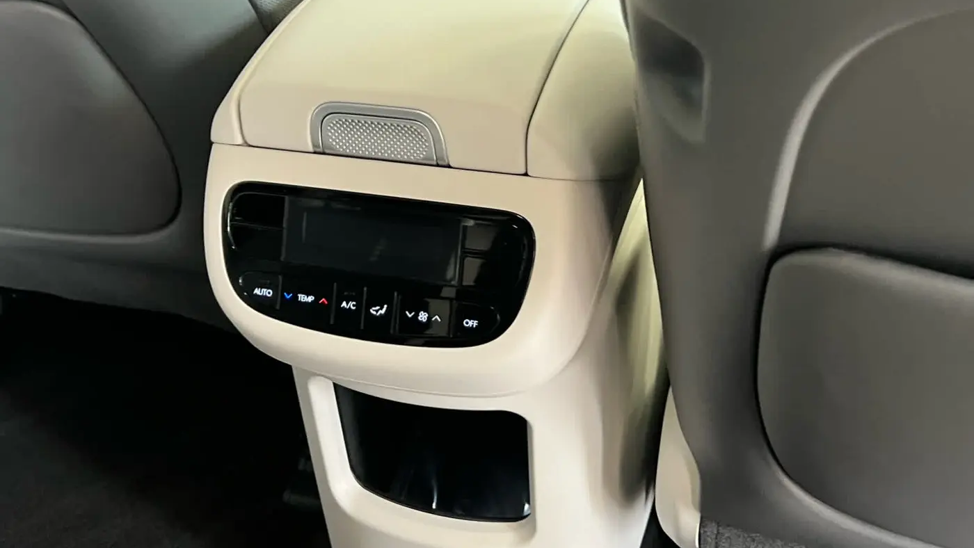 2026 Hyundai IONIQ 9 SE