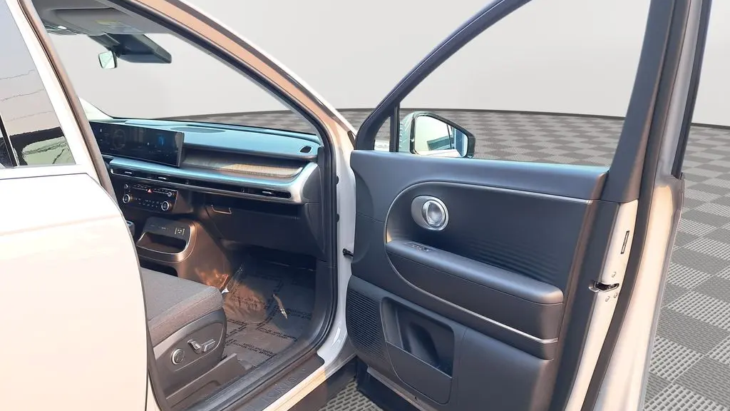 2026 Hyundai IONIQ 9 SE