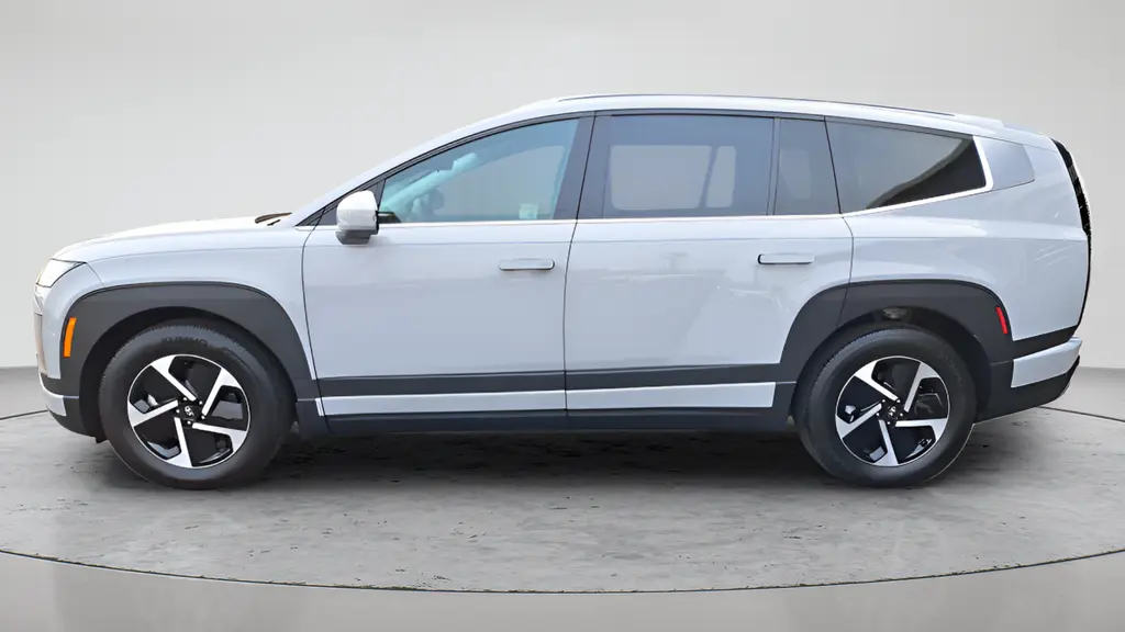 2026 Hyundai IONIQ 9 SE