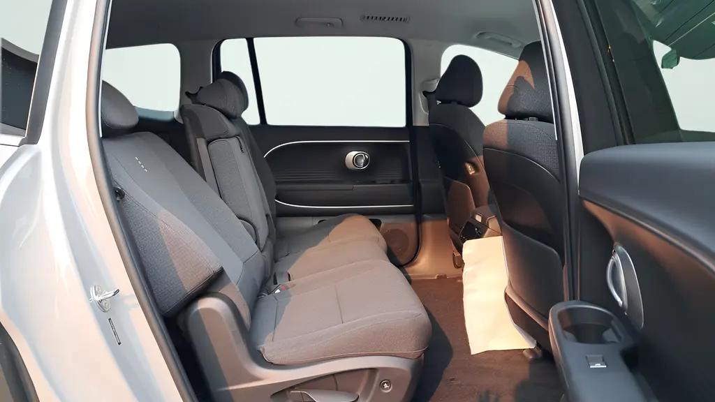 2026 Hyundai IONIQ 9 SE