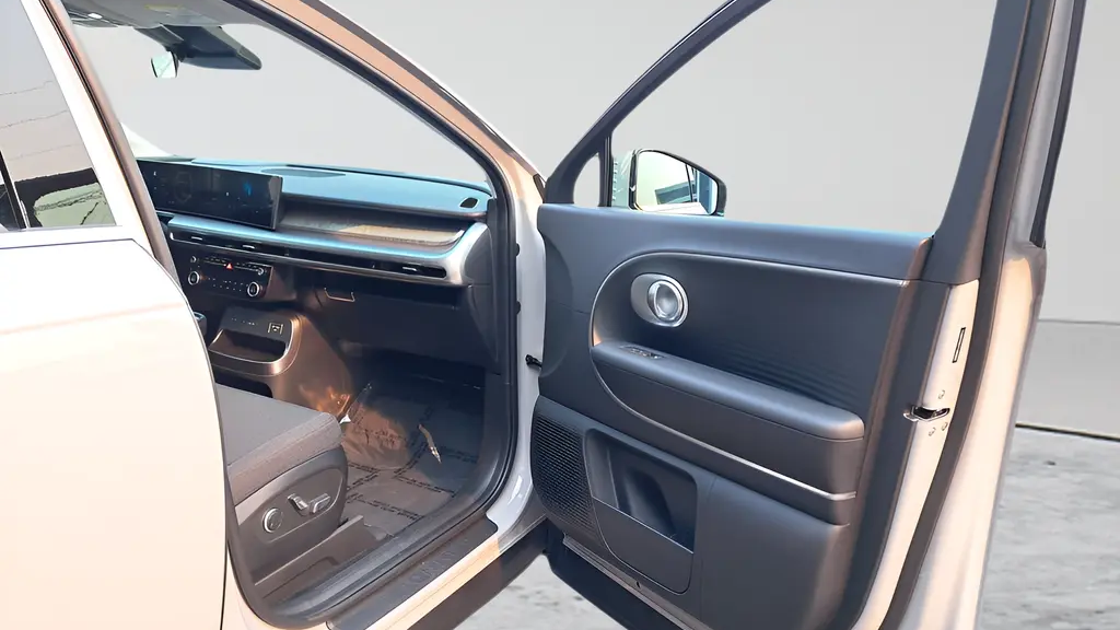 2026 Hyundai IONIQ 9 SE