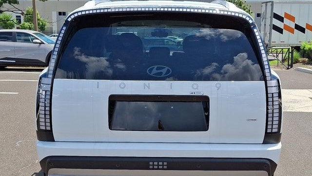 2026 Hyundai IONIQ 9 SE