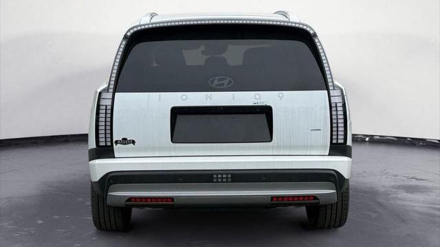 2026 Hyundai IONIQ 9 SE