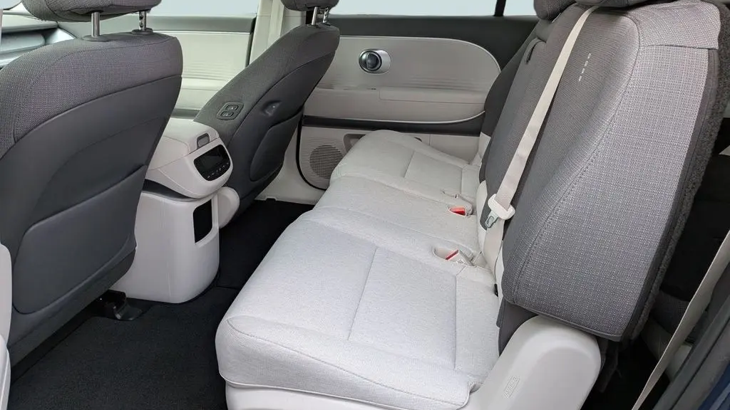 2026 Hyundai IONIQ 9 SE