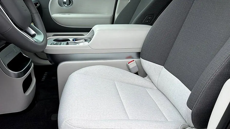 2026 Hyundai IONIQ 9 SE
