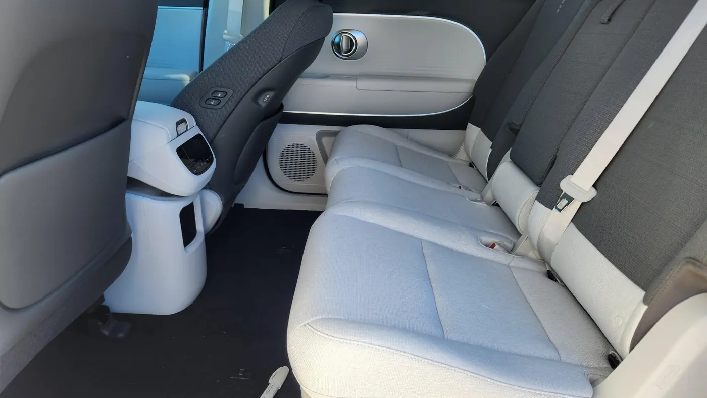 2026 Hyundai IONIQ 9 SE