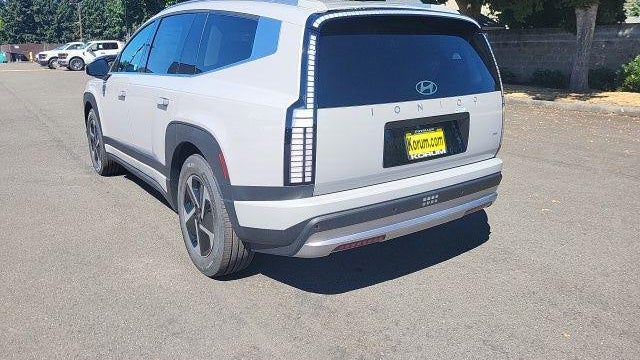 2026 Hyundai IONIQ 9 SE