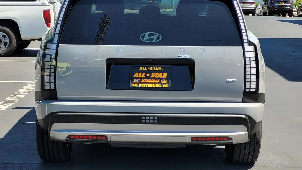 2026 Hyundai IONIQ 9 SE