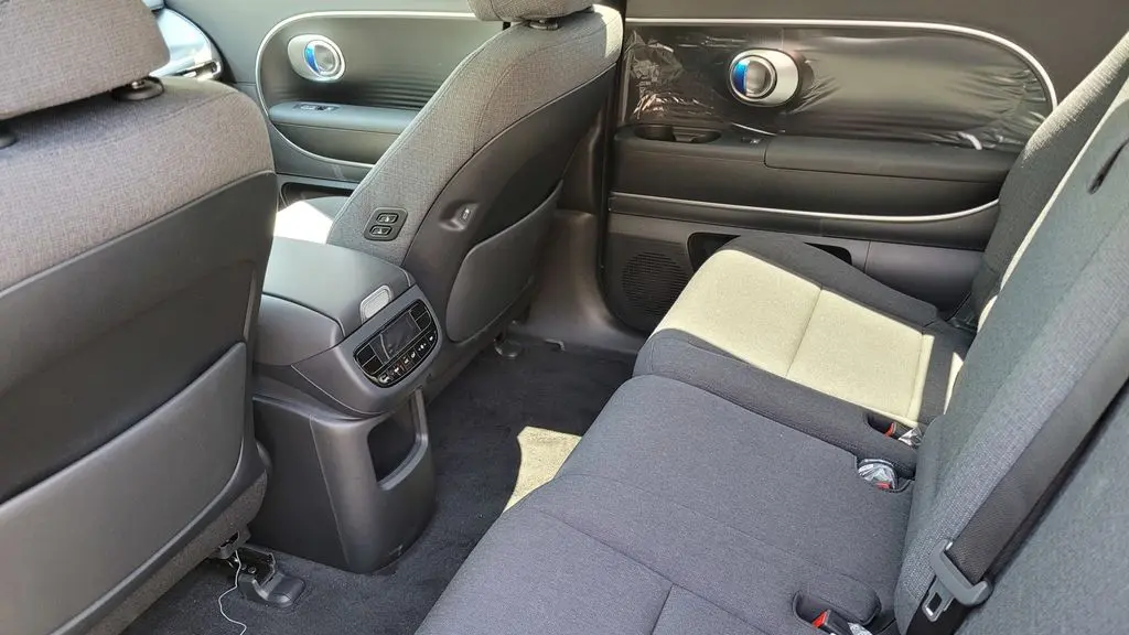 2026 Hyundai IONIQ 9 SE