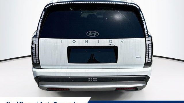 2026 Hyundai IONIQ 9 SE